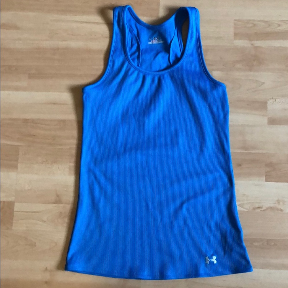 Women’s Under Armour workout top size M